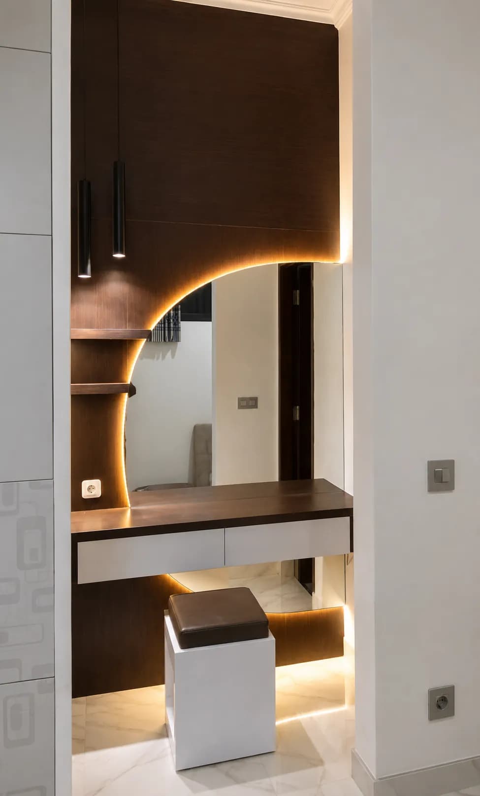 Meja Rias Interior