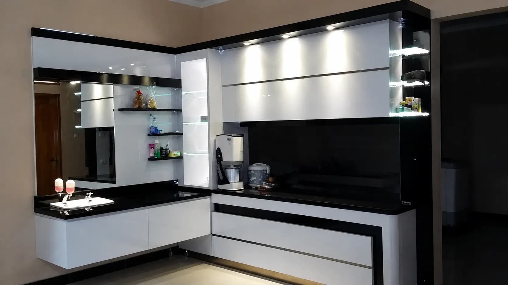 Mini Bar Interior